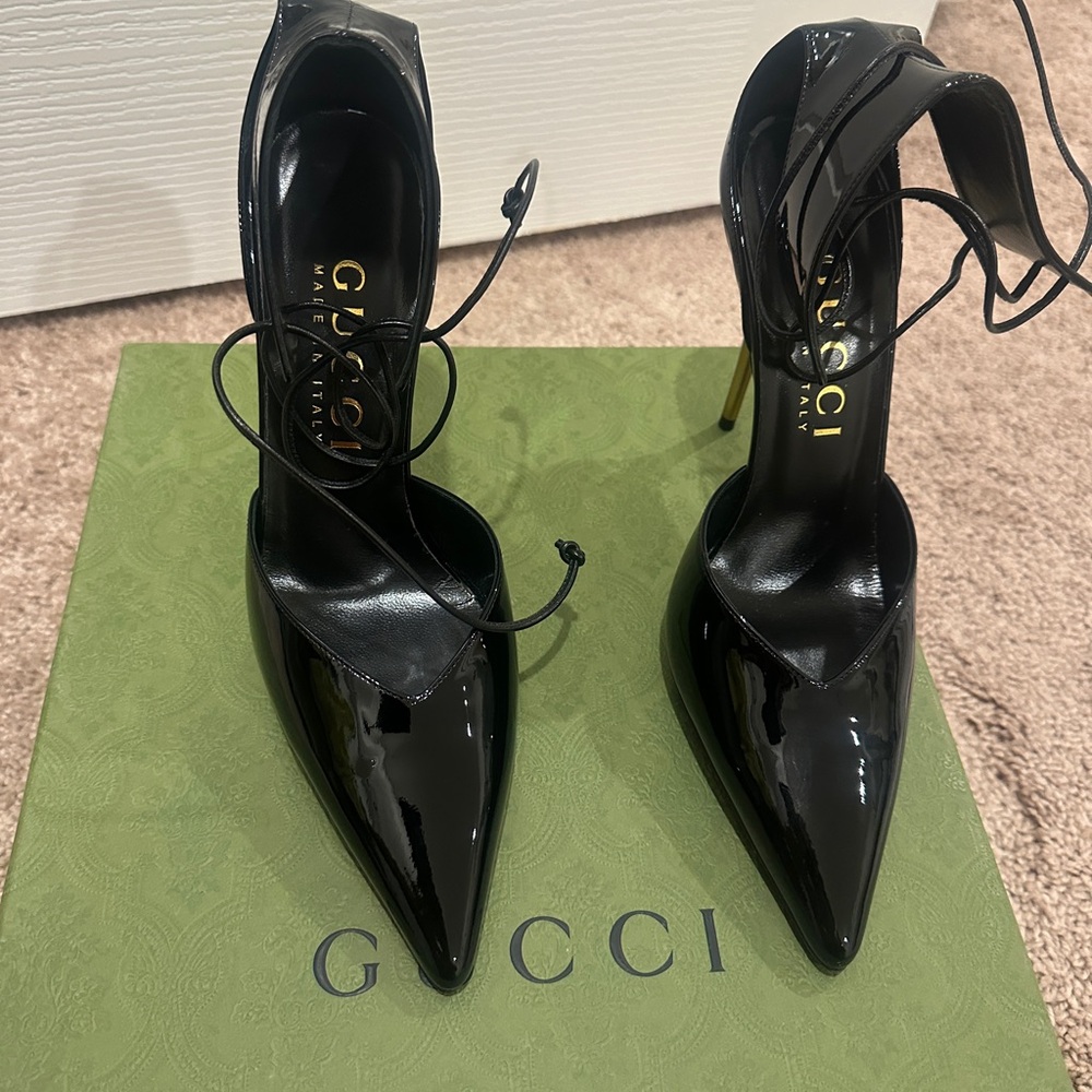 GUCCI Priscilla Charlotte Black Patent Leather Ankle Cuff Heel Pumps Size US 11